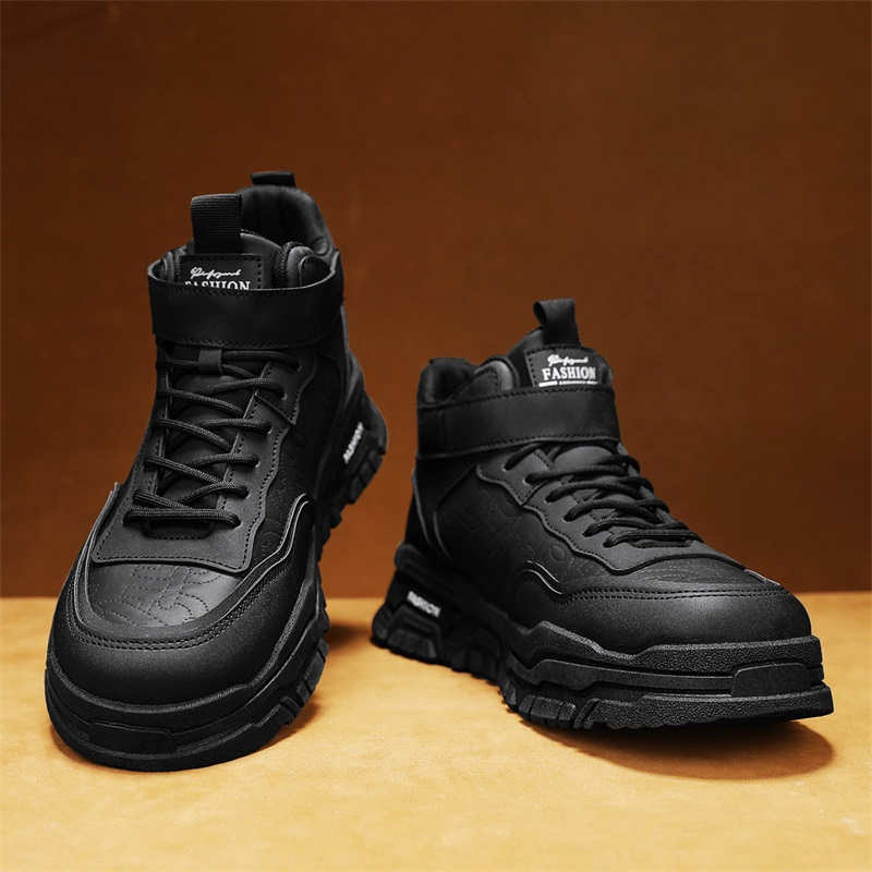Outdoor Sport Brand - 39 Heel Block Men's Sneakers Large